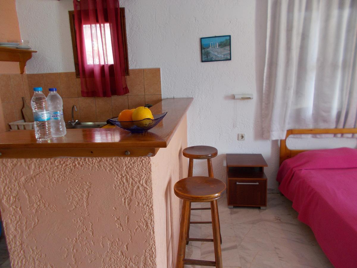 Agelica Apartments Myrties Esterno foto